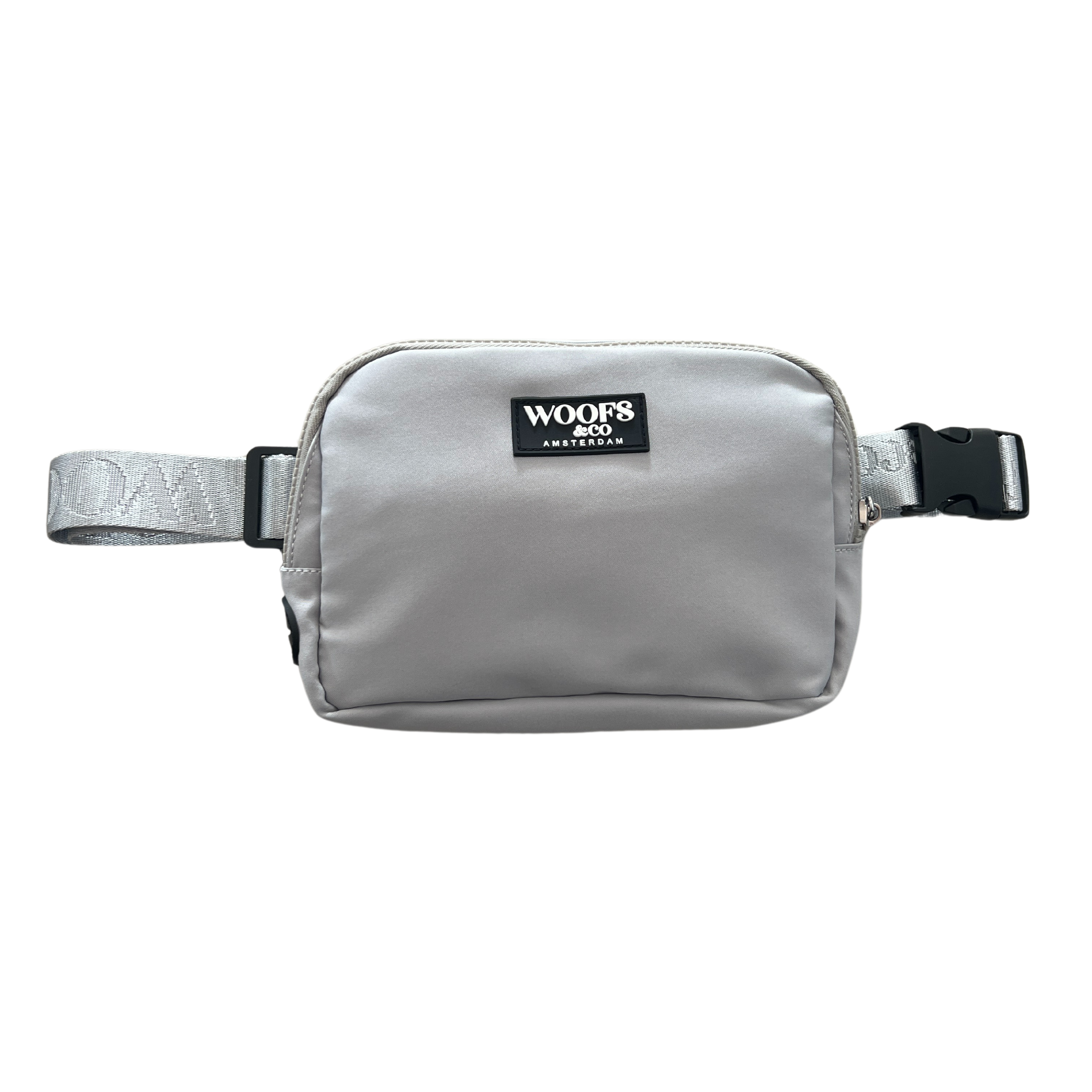 Dog mom bag from Woofs & Co
